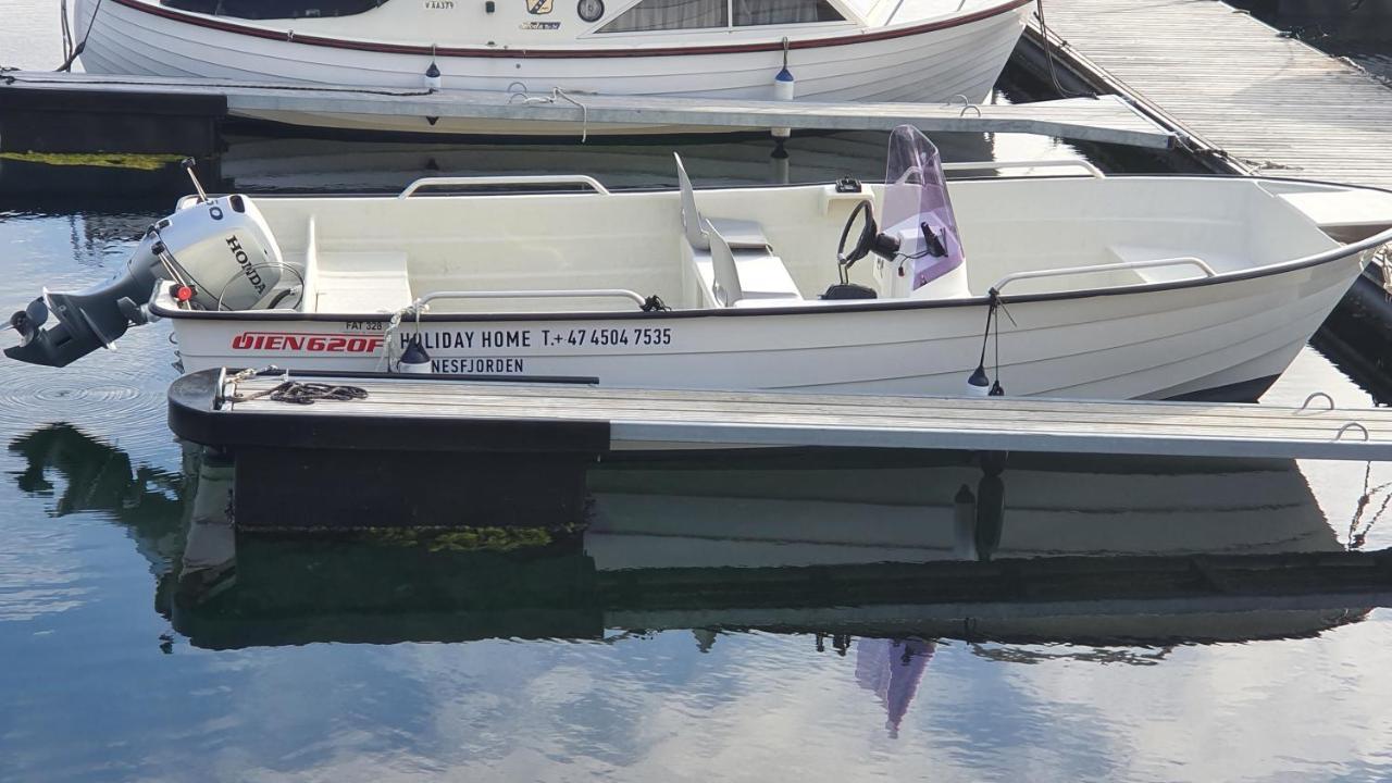 Semesterbostad Kvernesfjorden *